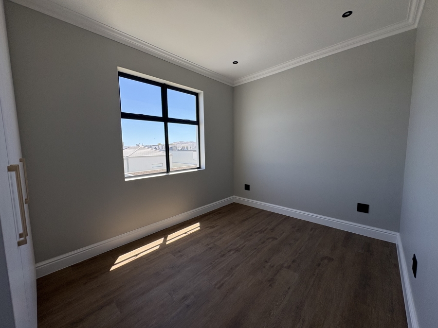4 Bedroom Property for Sale in Sandown Western Cape